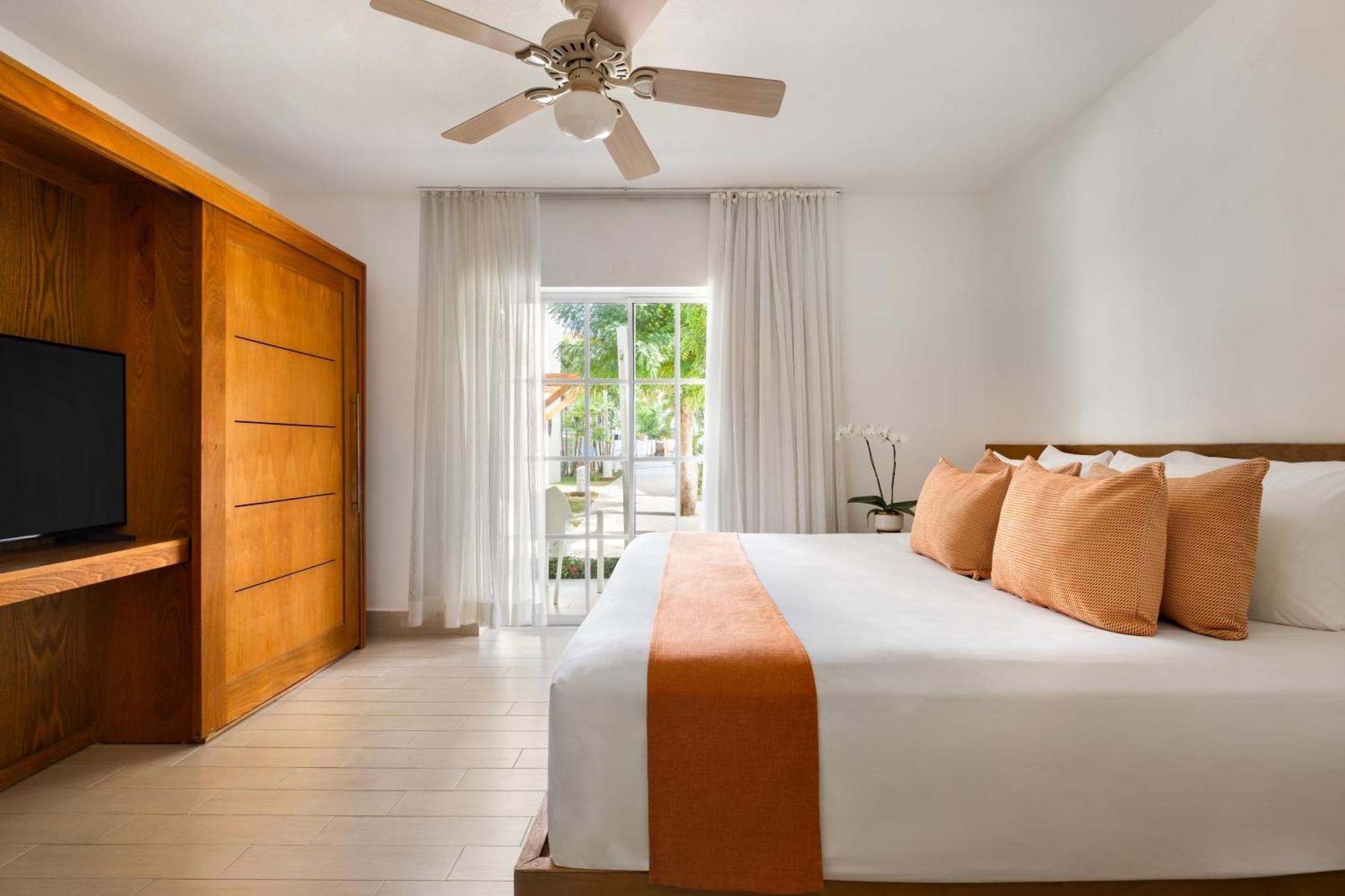 Sun Club 3 bedroom Family Suite Tropical View